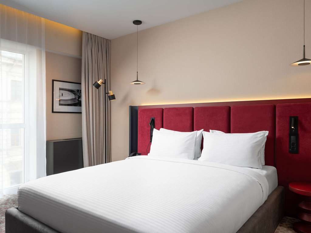 Guest bedroom at Mercure Chisinau Center Jazz